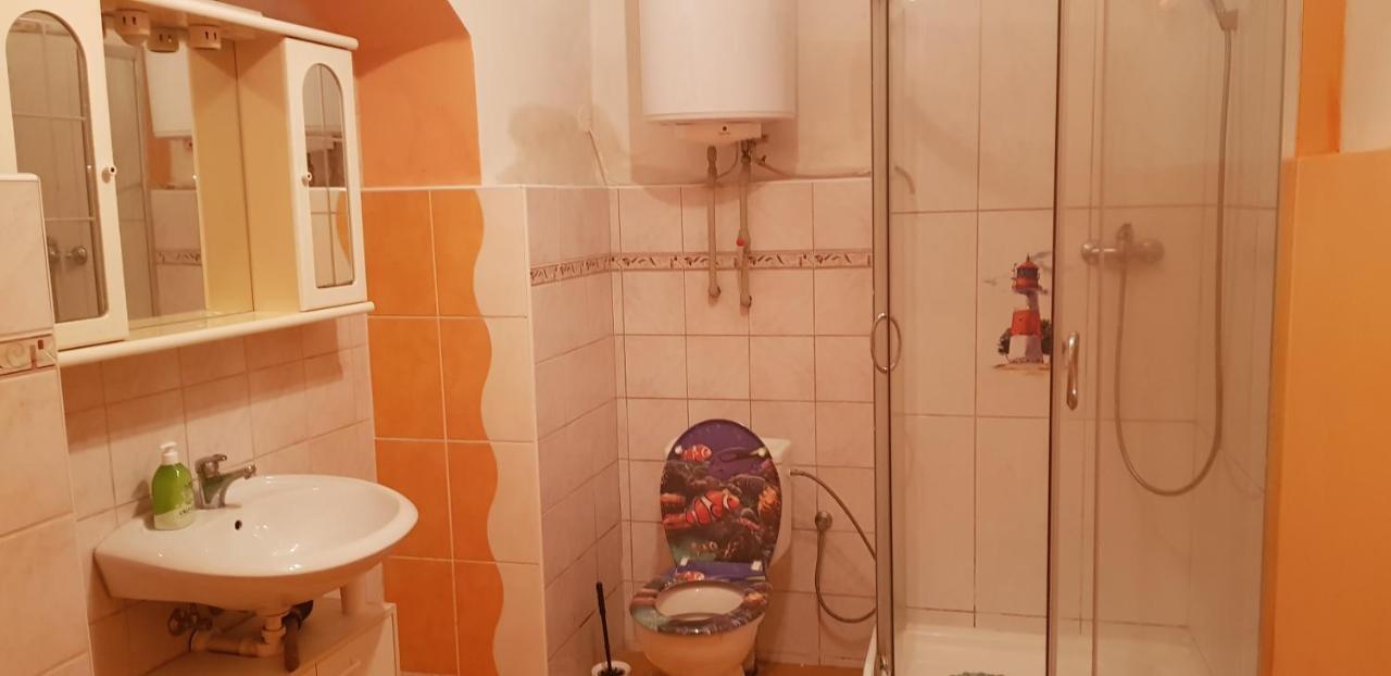 Apartman Namesti Горни-Блатна Экстерьер фото